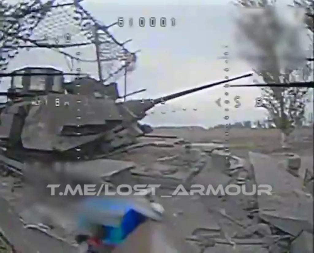 Добивание БМП M2A2 Bradley ODS-SA ВСУ ударами минимум 7 единиц FPV-дронов возле посёлка Дорожное (район Добропольского прорыва)