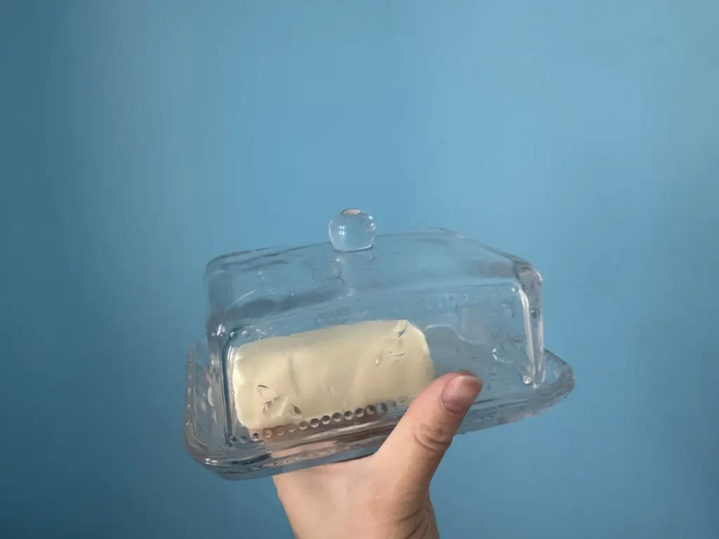 Проверил на качество сливочное масло «Красная цена» из Пятёрочки: провёл домашние испытания и побледнел — честно расскажу выводы о нём