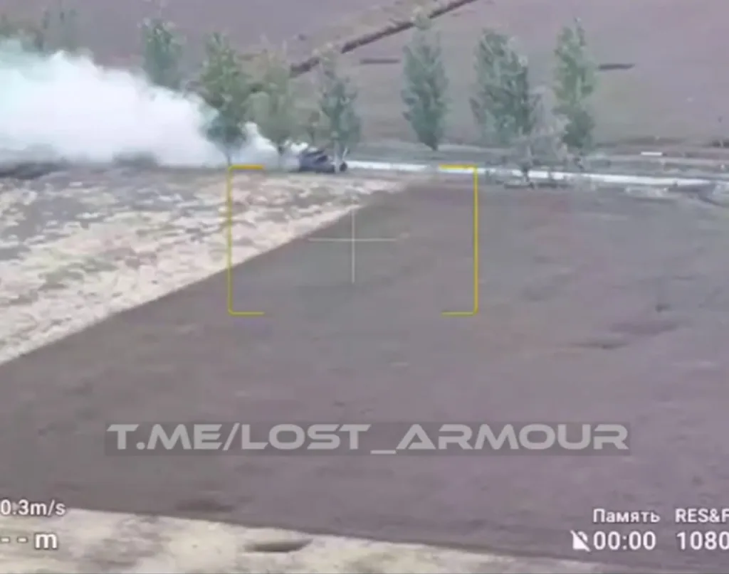 Добивание БМП M2A2 Bradley ODS-SA ВСУ ударами минимум 7 единиц FPV-дронов возле посёлка Дорожное (район Добропольского прорыва)