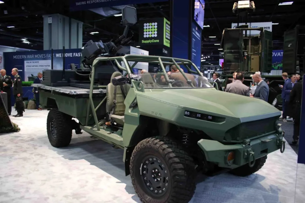 Десятка выставочных образцов американского вооружения с AUSA 2025, которые должны оказать наибольшее влияние на будущий облик армии США