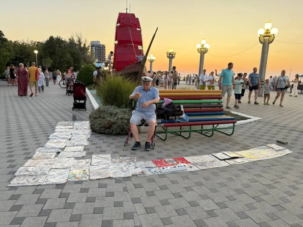 Если вам 45-70 лет: 1 чайная ложка каждый день поможет сохранить ум и ясную память — еще 4 важных лайфхака академика Микулина