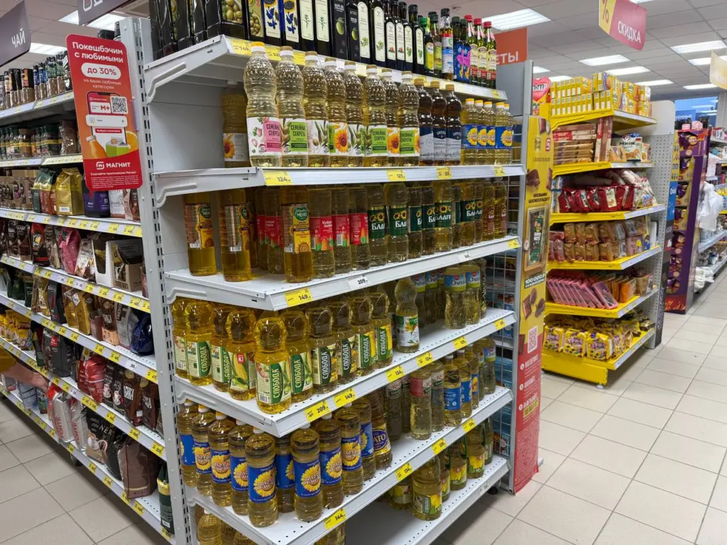 Химическая отрава в янтарной бутылке: Роскачество назвало худший бренд растительного масла