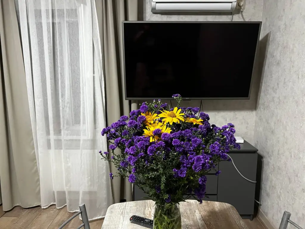 Чем нельзя протирать монитор компьютера и экран телевизора — запомните раз и навсегда