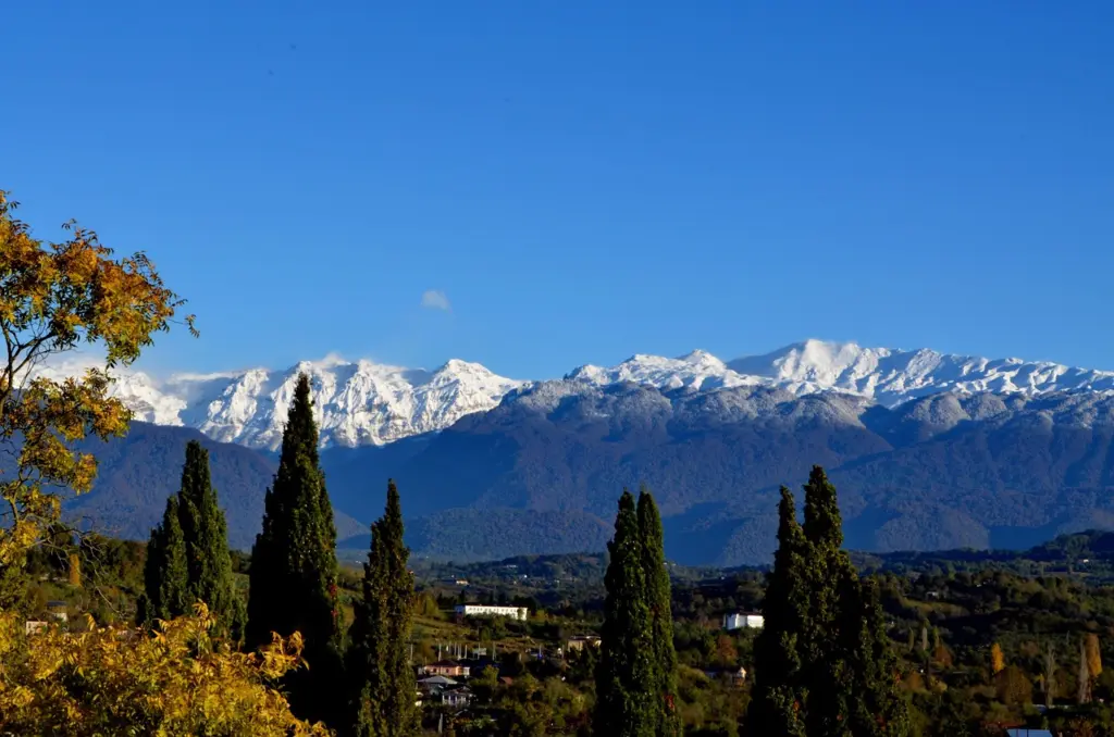 «Попрошайки и кругом разруха»: россиянин оставил честный отзыв о популярном курорте