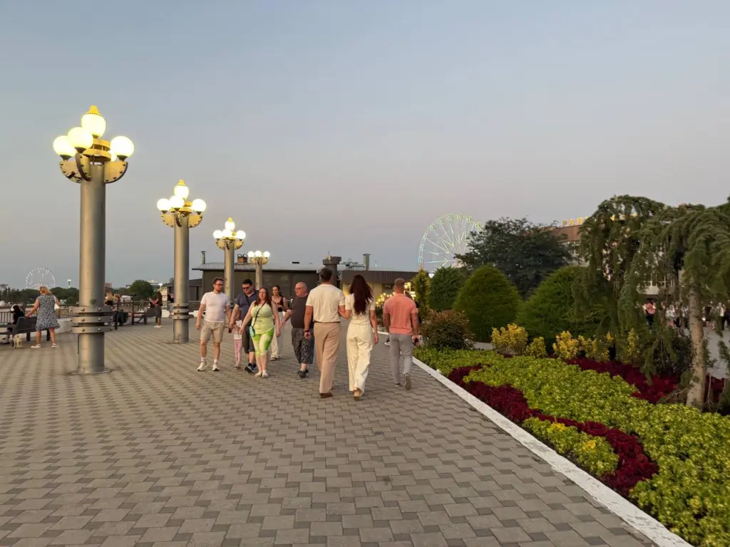 Никогда не пускайте этих людей в свой дом — обернется бедой: 1 мудрая жизненная цитата Мураками