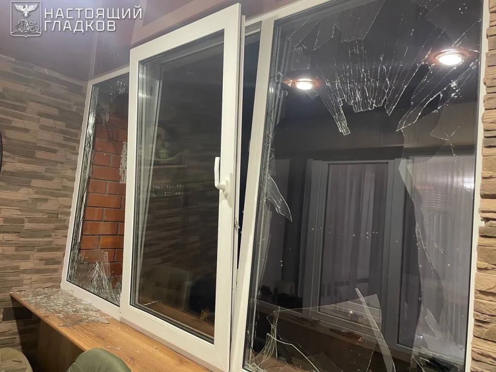 Сбитый дрон ВСУ упал на жилой дом в Старом Осколе