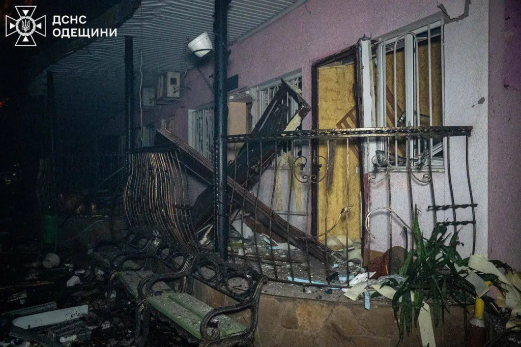 ВС РФ ночью атаковали энергетическую и гражданскую инфраструктуру Одесской области, — ГСЧС Украины