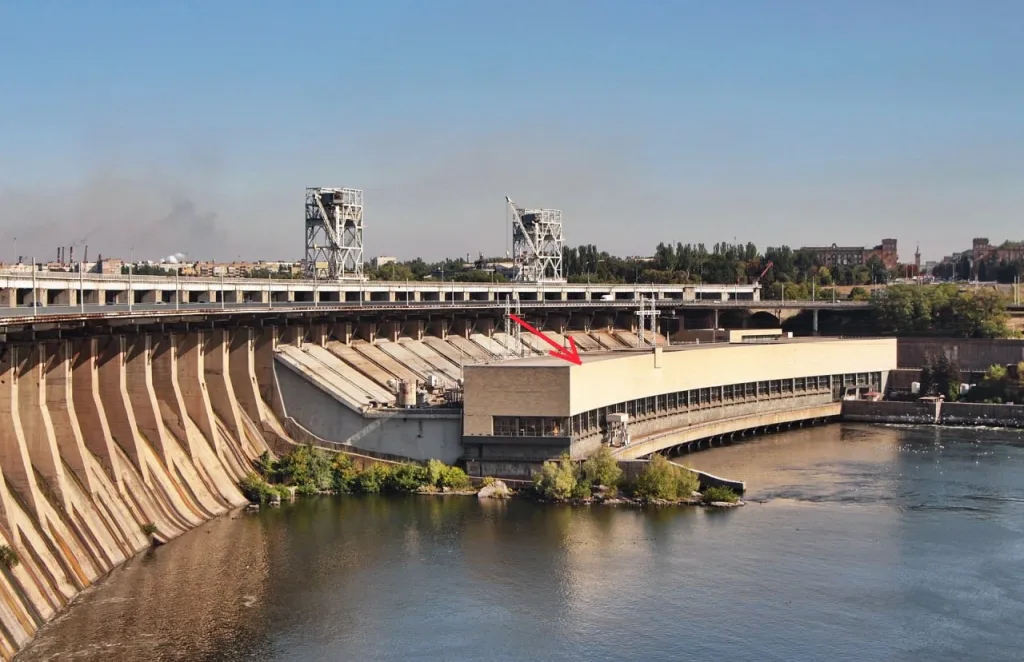 Юрий Подоляка: Результаты ударов по ДнепроГЭС (за 10.10.25): как минимум частично разрушен машинный зал «Днепрогес-2»