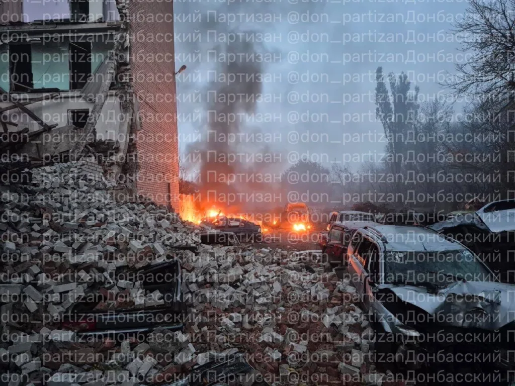 Доброполье — ночной удар по административному сектору