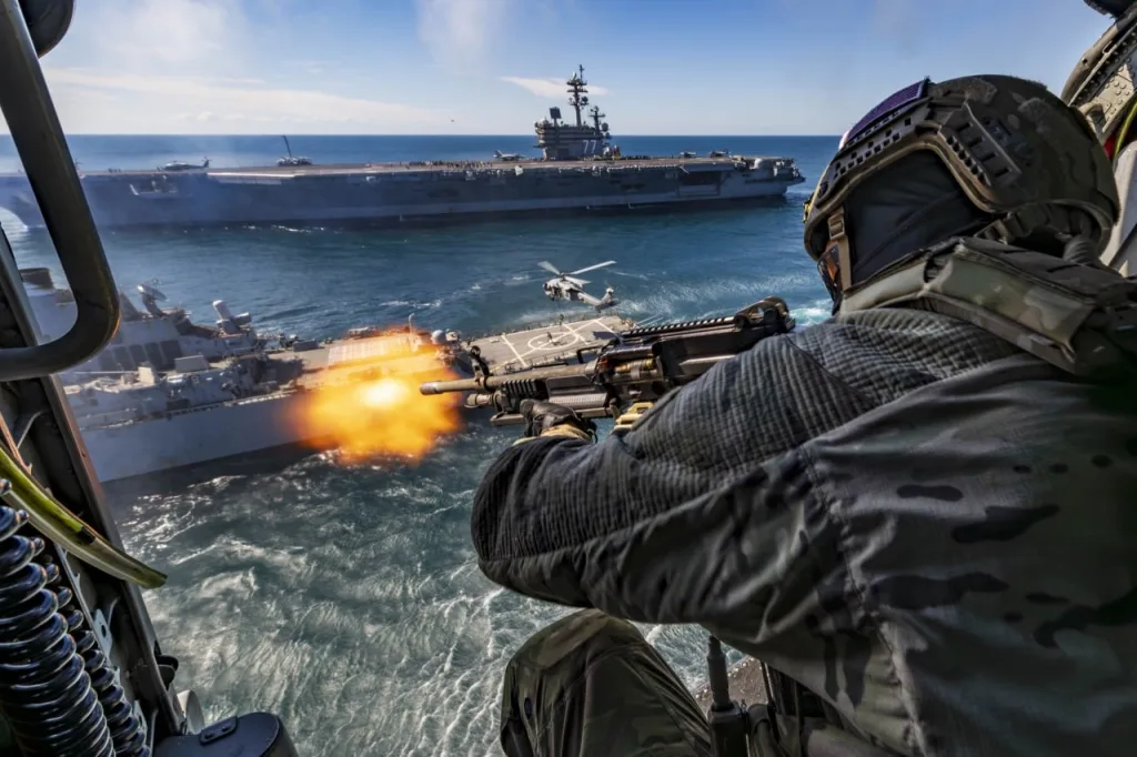 Фотографии с мероприятия «Titans of the Sea Presidential Review», которое прошло 5 октября 2025 г. в рамках празднования 250-летия Военно-морских сил США