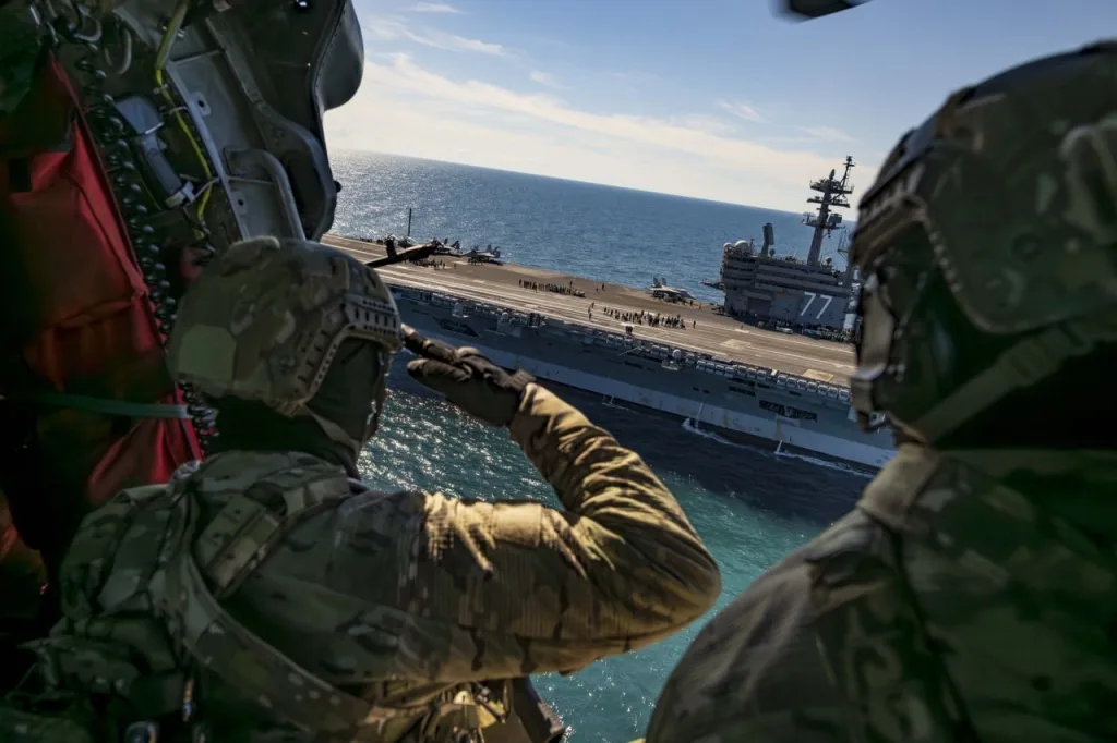 Фотографии с мероприятия «Titans of the Sea Presidential Review», которое прошло 5 октября 2025 г. в рамках празднования 250-летия Военно-морских сил США