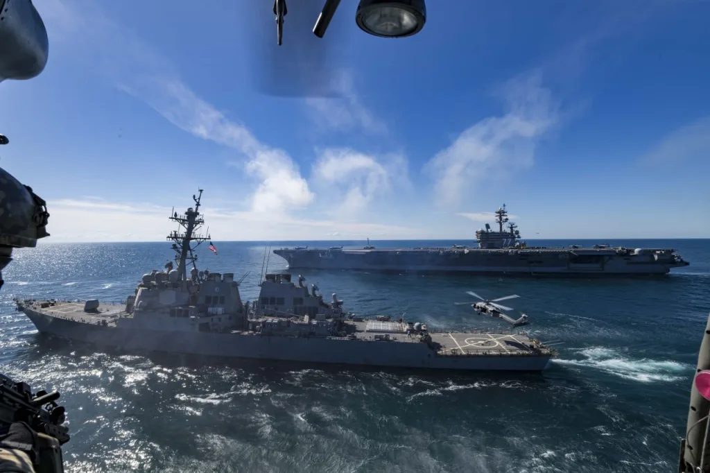 Фотографии с мероприятия «Titans of the Sea Presidential Review», которое прошло 5 октября 2025 г. в рамках празднования 250-летия Военно-морских сил США