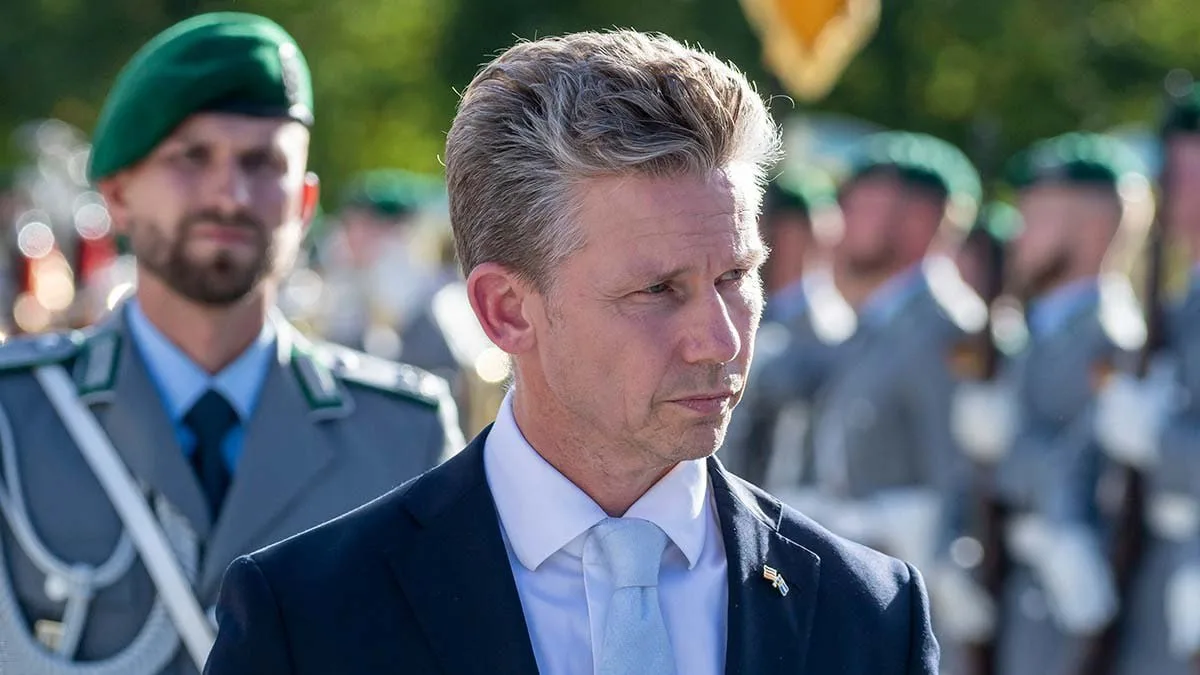 Министр обороны Швеции призвал Европу перейти «в режим войны» ради мира