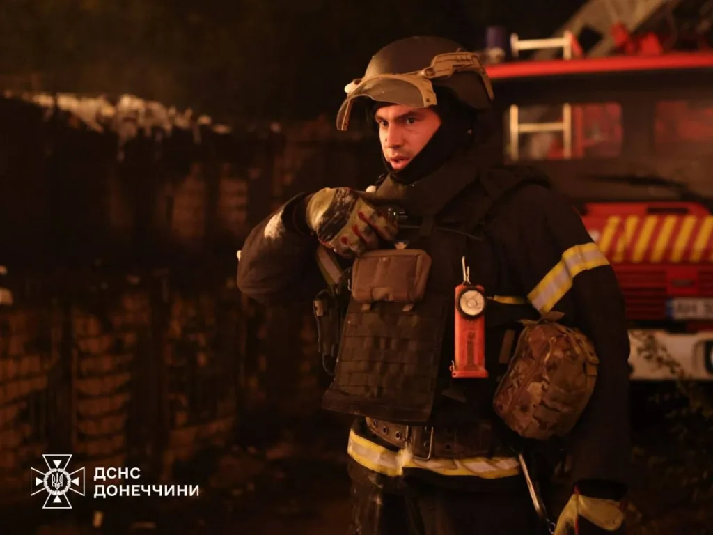 Противник публикует кадры ликвидации пожара на Краматорской ТЭЦ