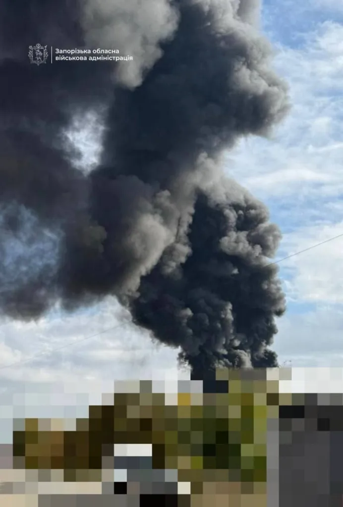 ВКС России нанесли удары ФАБ с УМПК по территории Запорожского машиностроительного завода им. В.И. Омельченко