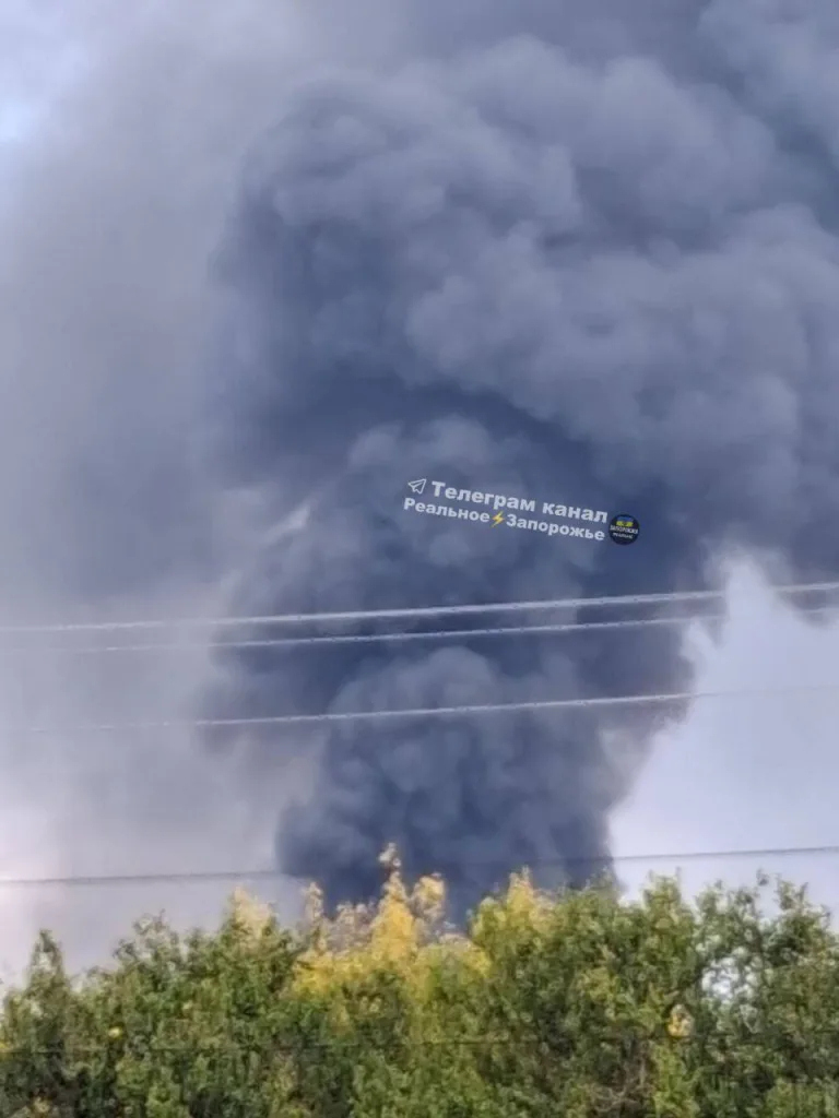 ВКС России нанесли удары ФАБ с УМПК по территории Запорожского машиностроительного завода им. В.И. Омельченко