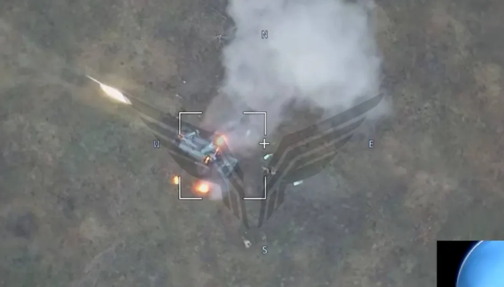 Уничтожение барражирующим боеприпасом «Ланцет» центра «Рубикон» украинского ЗРК на базе грузовика DAF с пуской установкой для запуска 70-мм ракет APKWS в Сумской области