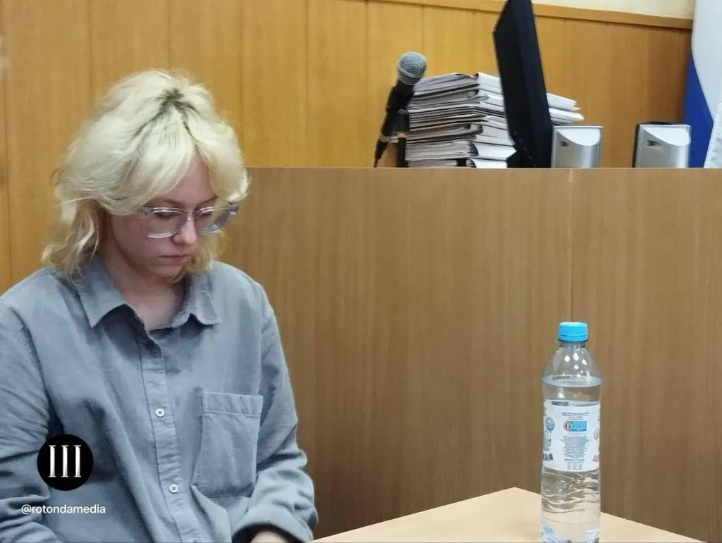 Грозит 5 лет тюрьмы: певицу Наоко арестовали за исполнение экстремистских песен