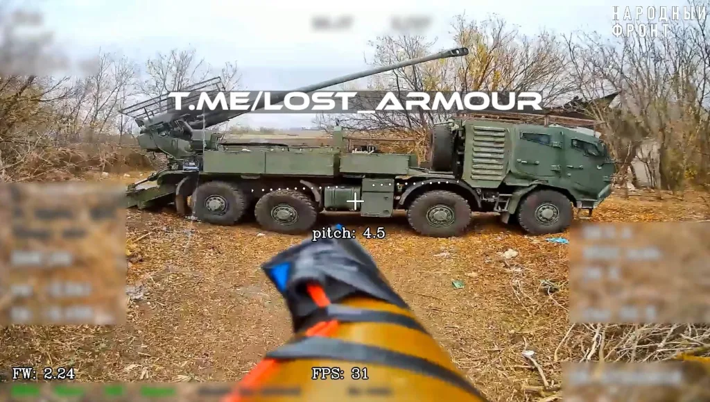 Уничтожение оптоволоконными FPV-дронами украинской 155-мм колёсной САУ «Богдана» на шасси Tatra T815-7 в Харьковской области