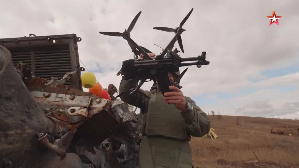 Испытания FPV-дрона "Арбалет" с автоматом АКС-74У