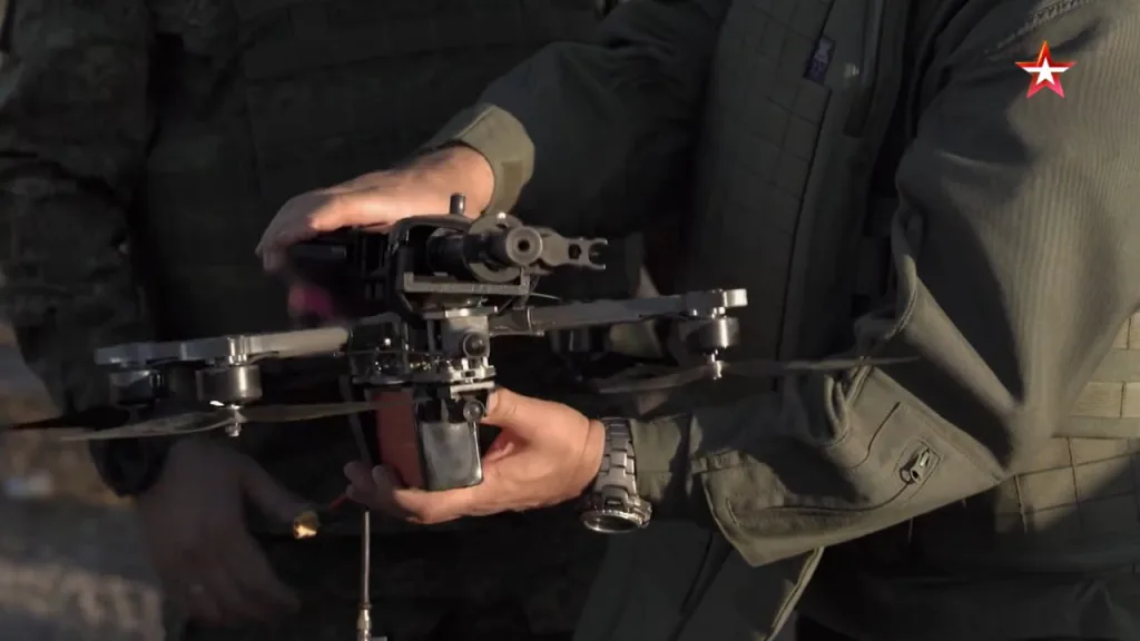 Испытания FPV-дрона "Арбалет" с автоматом АКС-74У