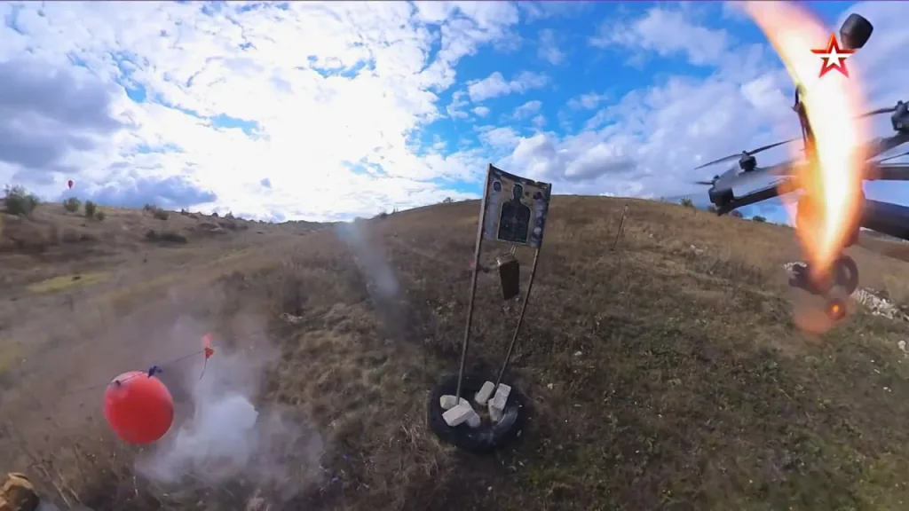 Испытания FPV-дрона "Арбалет" с автоматом АКС-74У