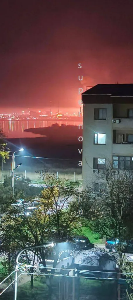 Украинские дроны-камикадзе атаковали нефтеперерабатывающую установку АВТ-200 на НПЗ компании ООО «НС-Ойл» в Новоспасском Ульяновской области и химическое предприятие ООО «Ставролен» в Будённовске Ставропольского края