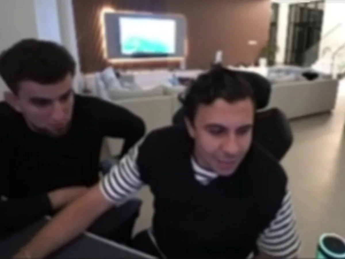 Блогера Subo brutally attacked during live stream in Dubai0