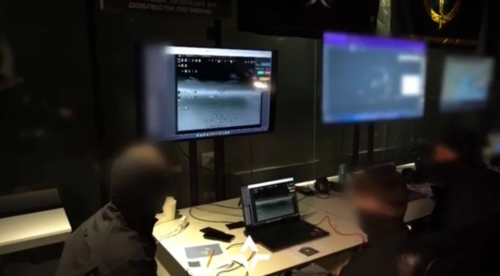 В The Times опубликована статья об операции «Черноморского легиона» из состава спецподразделения «Феррата» ГУР, позволяющая оценить тактику применения БЭК семейства «Катран» и проделывания коридоров для БЭК семейства «Magura»