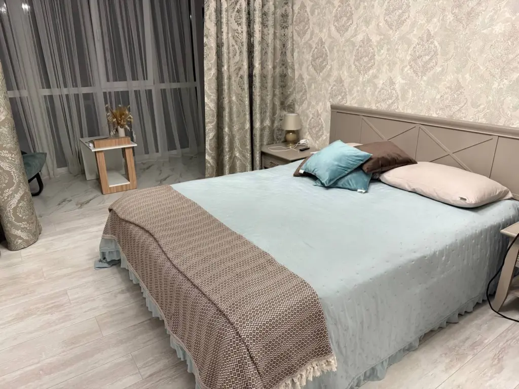 Клещам, плесени и грибку больше не будет места в моей постели — я регулярно меняю постельное бельё и наслаждаюсь комфортным сном: поделилась сроками