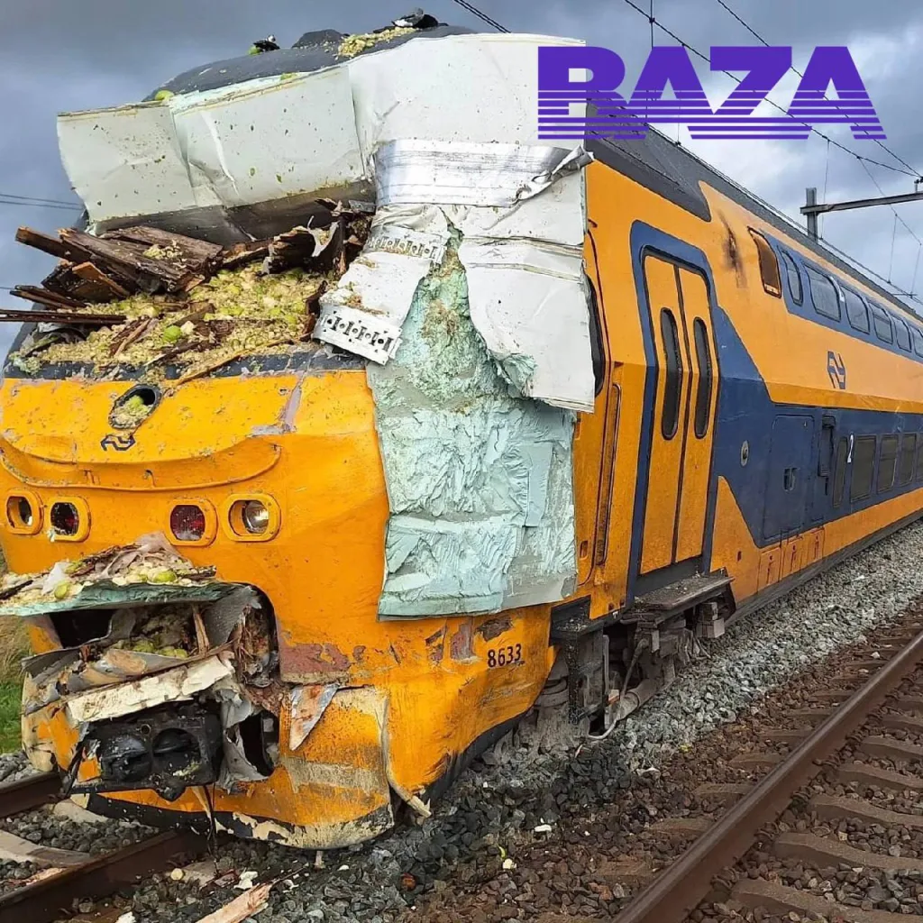 Скоростной поезд протаранил огромную фуру с фруктами в Нидерландах. От удара груши разлетелись на сотни метров