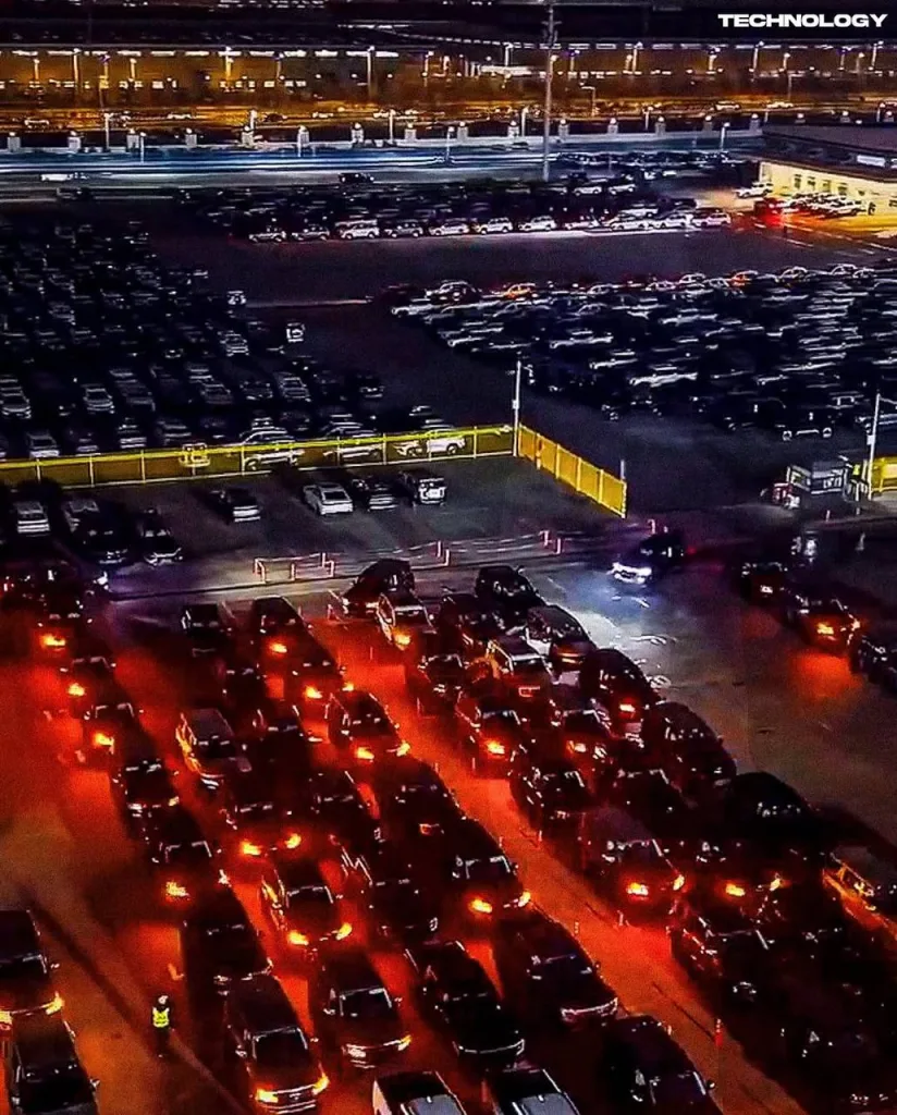 Новый завод китайской автомобилестроительной компании BYD в Чжэнчжоу превращается в один из крупнейших автомобильных производственных площадок в мире, меняя масштабы производства электромобилей