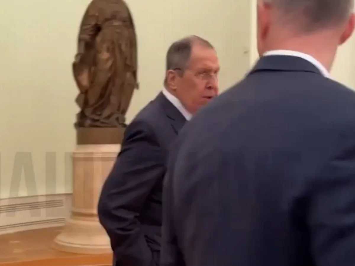 Лавров с иронией рассказал о своем «исчезновении» и до сих пор ощущает себя пропавшим0