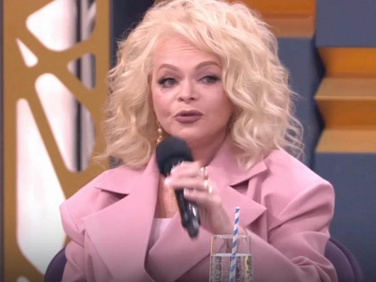 «Пусть продает что-то из этого и отдает долги»: СМИ раскрыли имущество Долиной, возмутив россиян0