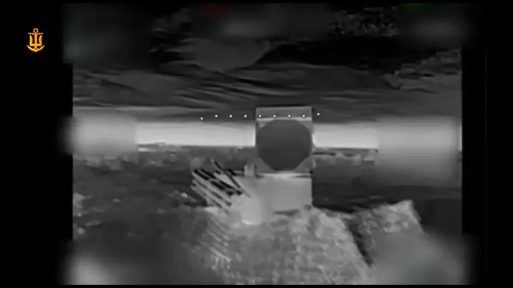 Удары украинских FPV-дронов по арктическому ЗРК «Тор-М2ДТ» и макету ЗРПК «Панцирь-С1», а также последующие удары дронов FP-2 по защитным ангарам и диспетчерской вышке на авиабазе Бельбек в Крыму