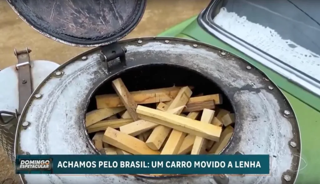 В Бразилии почти полвека ездит автомобиль на дровах