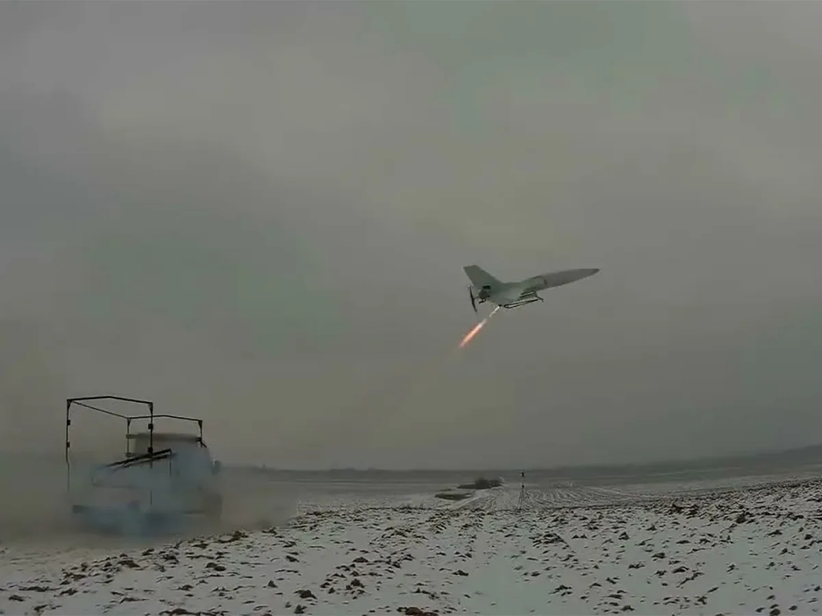 Сирены и взрывы не смолкали всю ночь: Украина наносит удары по России современным оружием0