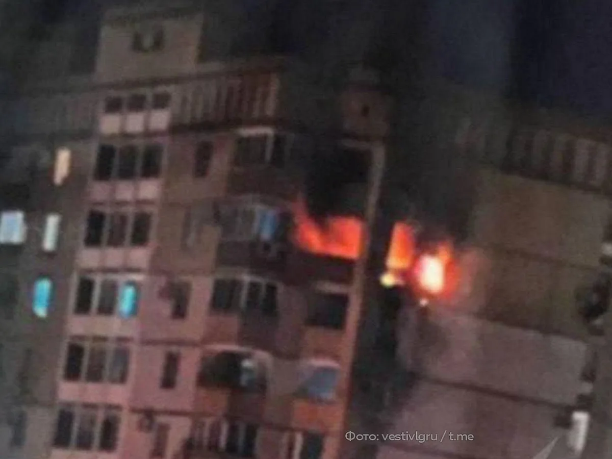БПЛА ВСУ атаковали Волгоград: загорелась многоэтажка, есть пострадавшие0