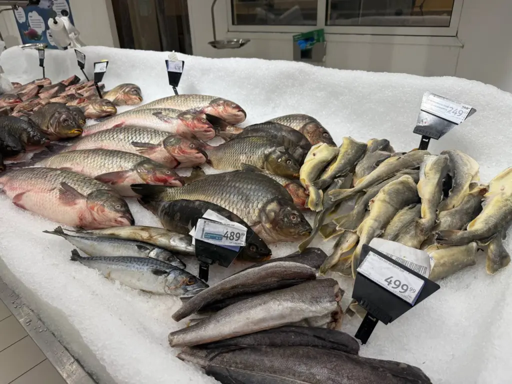 Какую рыбу можно покупать спокойно, а какую следует обходить стороной: запомните 4 признака безопасного выбора