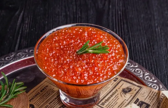 Новогодний деликатес продолжает увеличиваться в цене, несмотря на замечательную путину