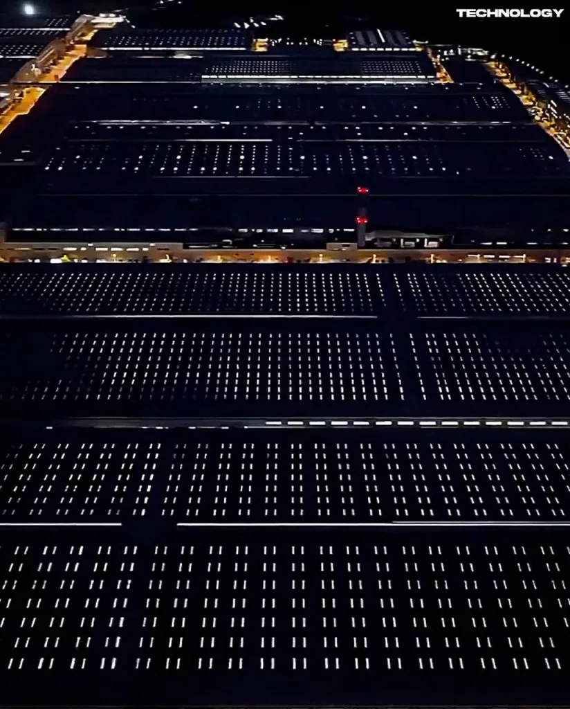 Новый завод китайской автомобилестроительной компании BYD в Чжэнчжоу превращается в один из крупнейших автомобильных производственных площадок в мире, меняя масштабы производства электромобилей