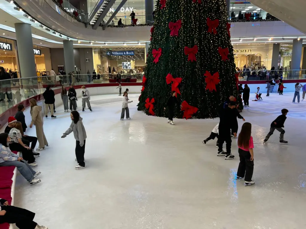 Прекрасное имя для девочки с сильным и нежным значением: его любили российские классики