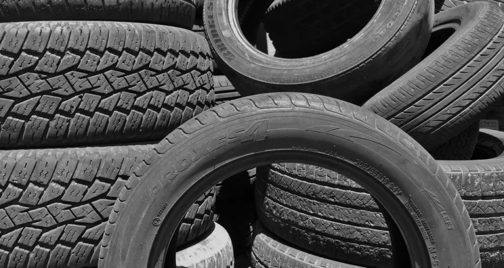 С 1 декабря в России усиливаются требования к проверке зимней резины; данные изменения и другие нововведения