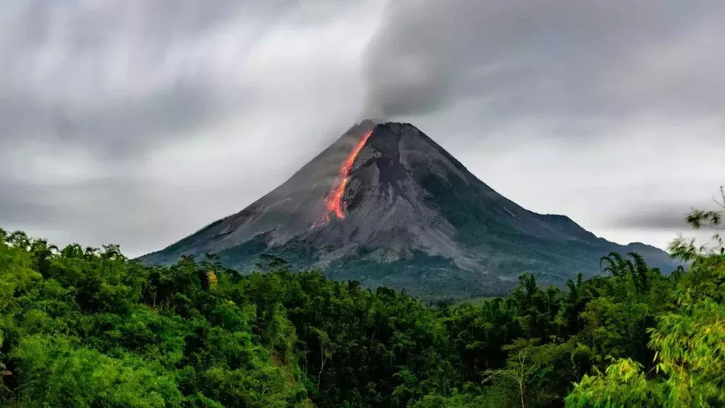 Учёные нашли гигантский океан под земной корой. Почему никто не знал об этом раньше