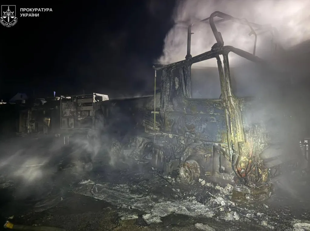 Результат прилета "Гераней" по стоянке грузовиков с топливом и зерном в Измаильском районе Одесской области