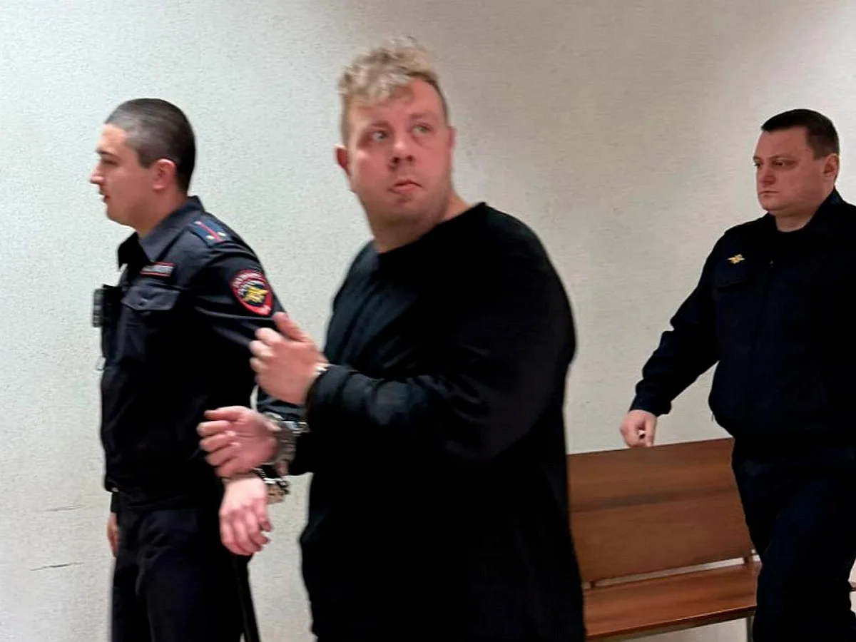 Арестован педагог по игре на балалайке обвиняемый в душении мальчиков пакетами0