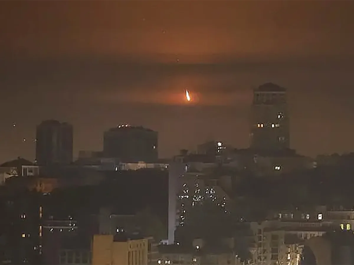 Пять часов ада: семь серий мощных взрывов устроили блэкаут в Киеве0