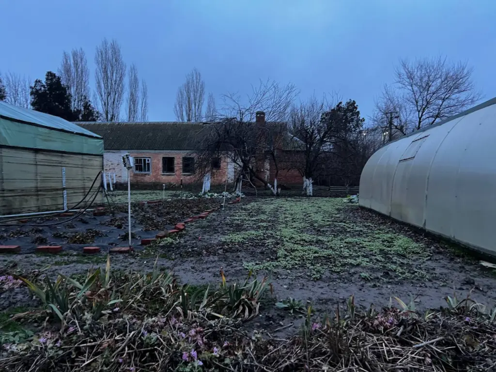 Дачники, бросьте всего 2 горсти в компост: Он дозреет, как никогда быстро — ещё не было такого