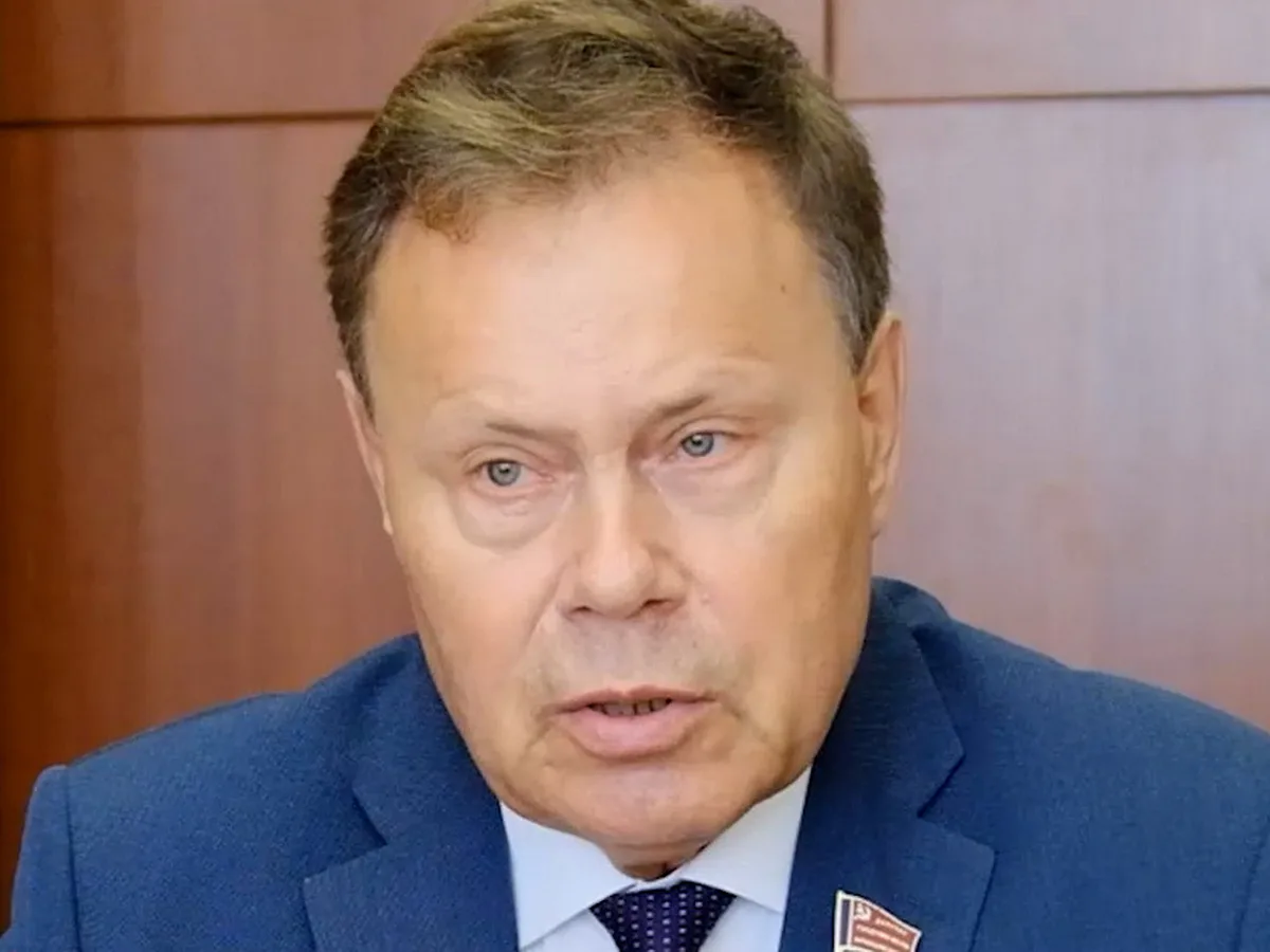 «Олигархи бы с голоду не подохли»: в Госдуме обрушились на Минфин и Минпромторг за новый «технологический сбор» для россиян0