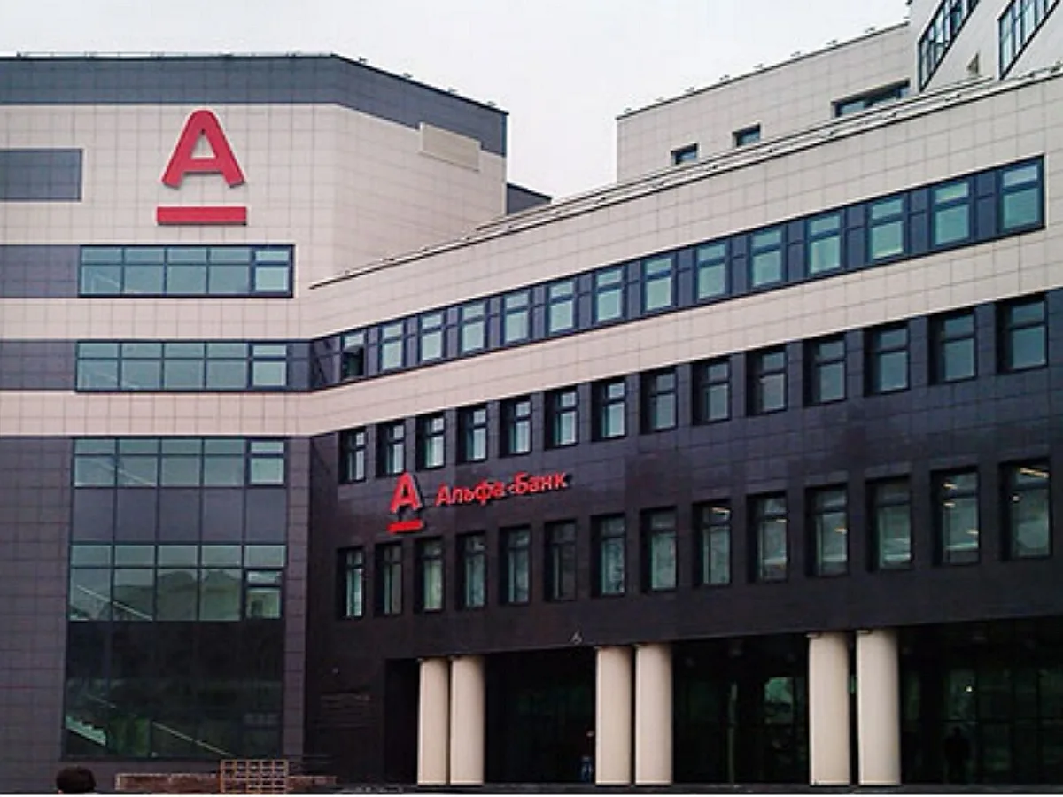 Президент «Альфа-банк» назвал ключевой признак возможной заморозки вкладов россиян и когда это может случиться0